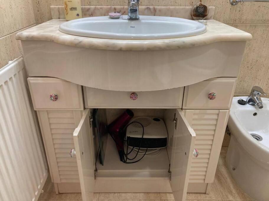 Silencioso, Luminoso Y Familiar Apartamento Apartment Madrid Bagian luar foto